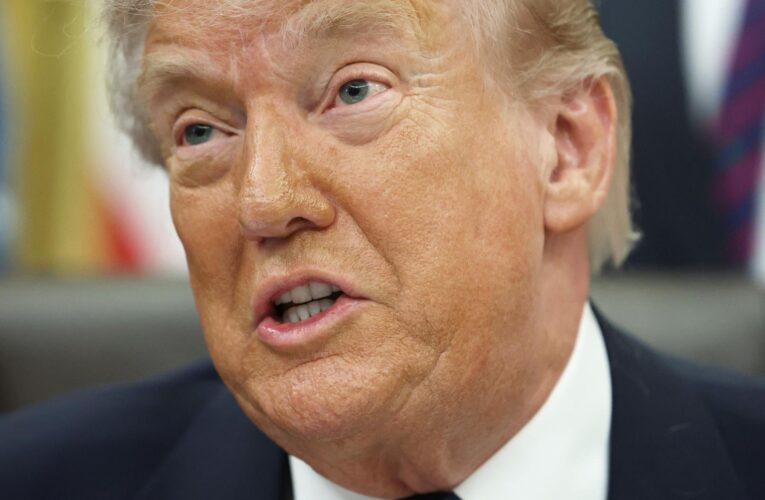 Trump firma orden ejecutiva que permitirá al Gobierno probar modelos de IA preventivamente